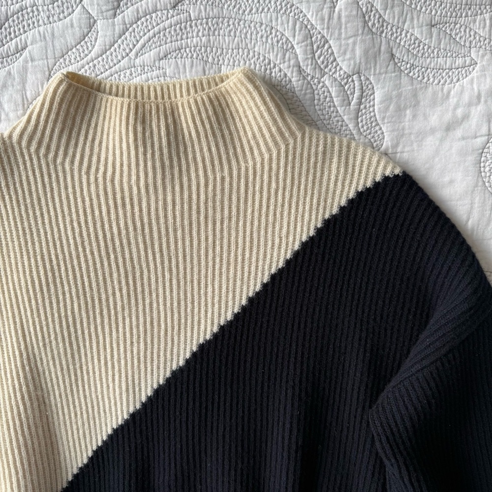 Reiss - Lizzie Cashmere & Wool Blend Sweater - Ivory and Navy - Picture 5 of 14